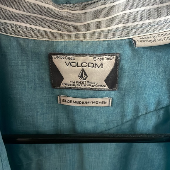 Volcom Button Down - Picture 2 of 4